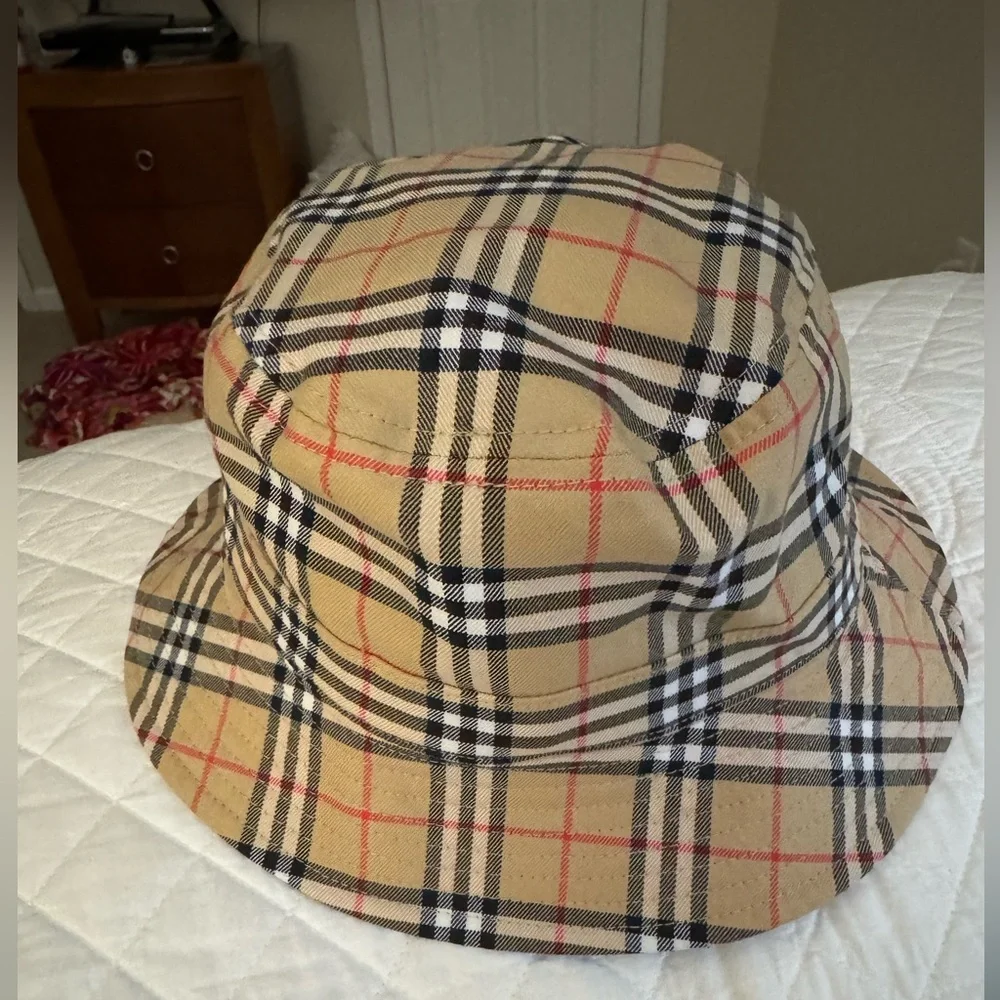 Burberry Tan and Black Check Bucket Hat - Picture 7 of 7